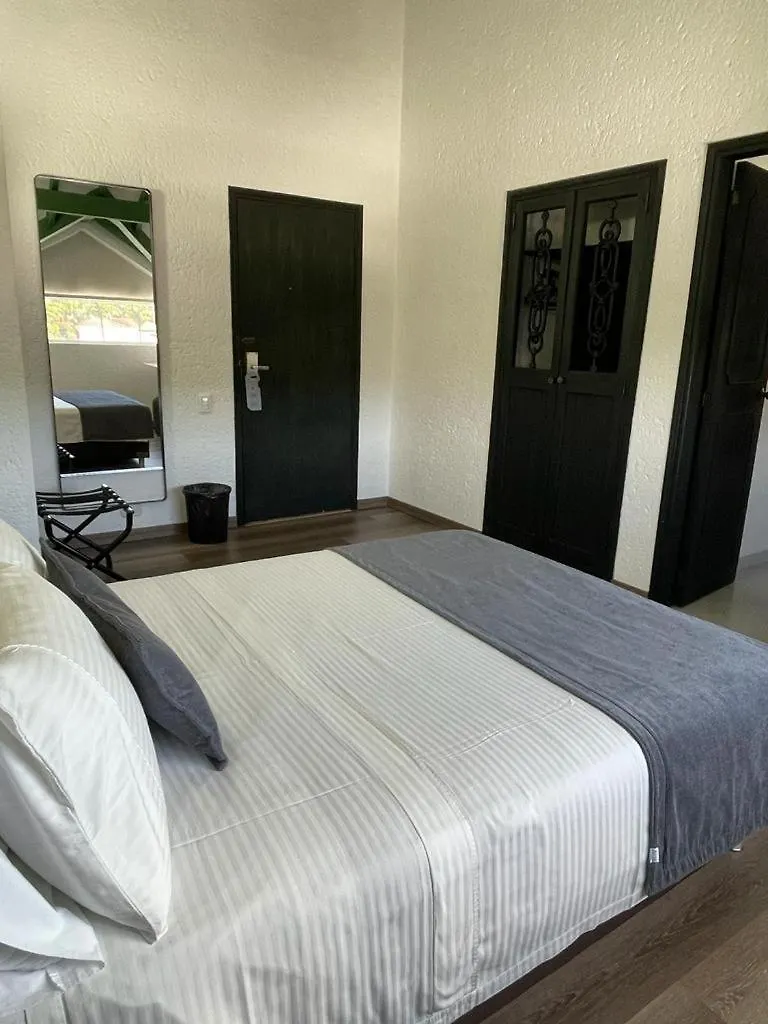 Hotel Santiago De Arma Ριονέγρο